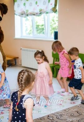 Аниматоры Маша и Медведь