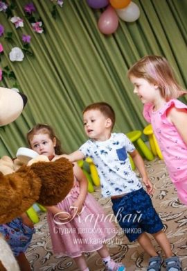 Аниматоры Маша и Медведь