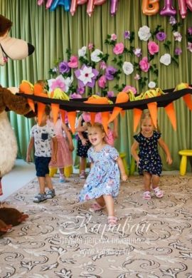 Аниматоры Маша и Медведь