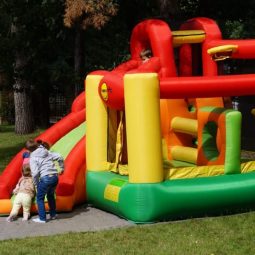 Батуты и горки