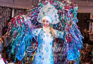 Дед Мороз и Снегурочка в офис