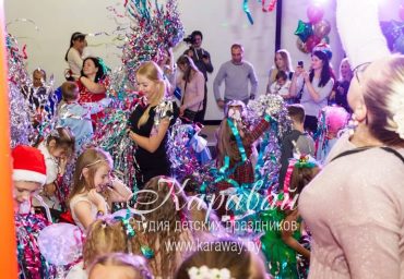 Дед Мороз и Снегурочка в офис